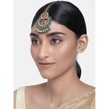 Traditional Kundan & Pearl Studded Maang Tikka For Women  1