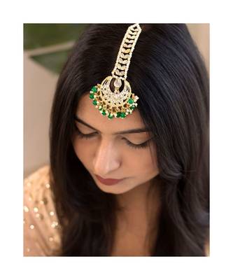 Traditional Kundan Pearl Chandbali Bridal Stylish Maang Tikka for Women  1