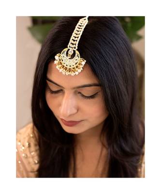 Traditional Kundan Pearl Chandbali Bridal Stylish Maang Tikka for Women  1