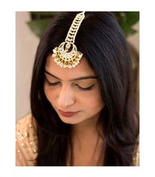 Traditional Kundan Pearl Chandbali Bridal Stylish Maang Tikka for Women 