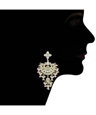 Traditional White Pearl & Kundan Studded Choker Necklace Jewellery Set For Women    4