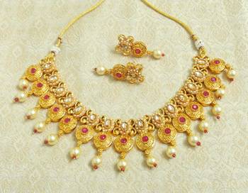 Maroon necklaces 1