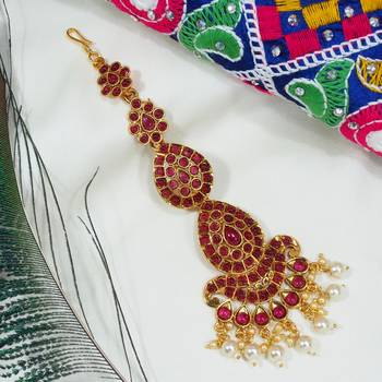 Maroon maang-tikka 1