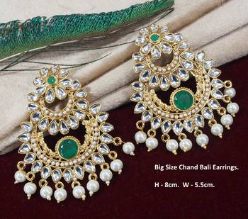 Green earrings 1