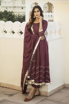 Maroon embroidered cotton kurta-suits