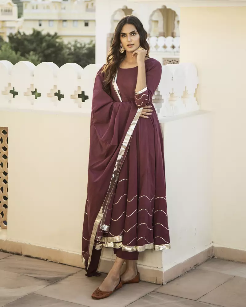 Maroon embroidered cotton kurta-suits