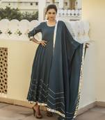 Green embroidered cotton kurta-suits