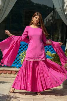 Magenta embroidered cotton kurta-suits
