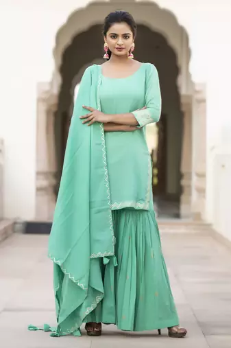 Green embroidered cotton kurta-suits