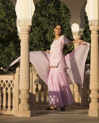 Pink embroidered cotton kurta-suits 3