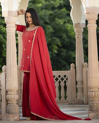 Red embroidered cotton kurta-suits 2