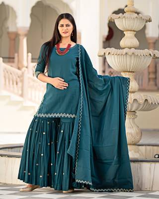 Green embroidered cotton kurta-suits 2