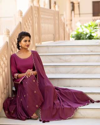 Maroon embroidered cotton kurta-suits 1