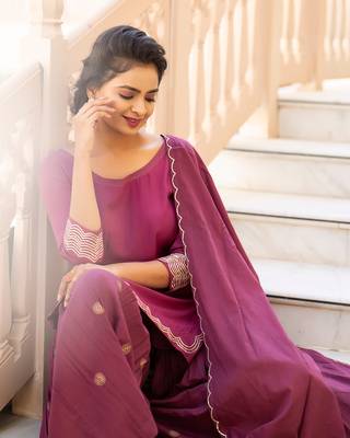 Maroon embroidered cotton kurta-suits 3