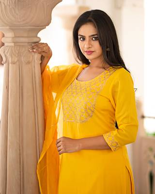 Yellow embroidered cotton kurta-suits 4