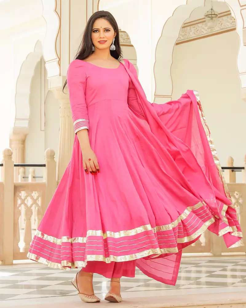Magenta embroidered cotton kurta-suits