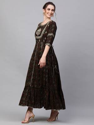 Indo Era Black Floral  Print Flaired Anarkali Kurta 4