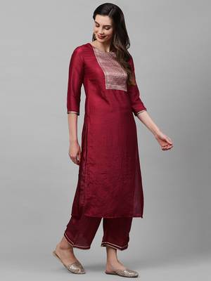 Indo Era Maroon Solid Straight Kurta 3