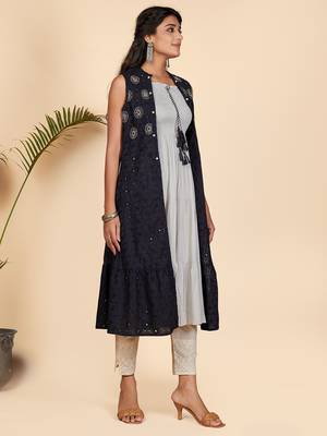 Vbuyz Women's Embellished Flare Rayon Blue Stitched Kurta With Shrug 7