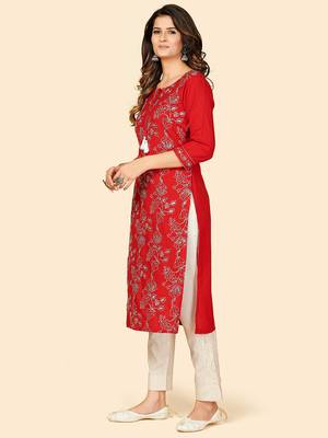 Vbuyz Women's Embroidered & Sequience Work Straight Cotton Red Stitched Kurta 4