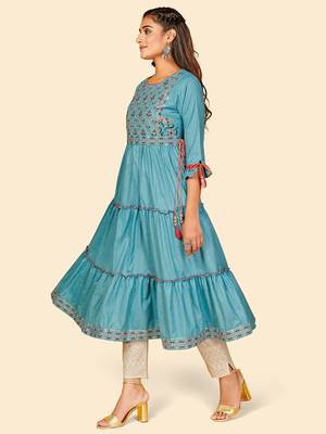 Vbuyz Women's Embroidered Anarkali Yarn Dyed Sky Blue Stitched Kurta 4