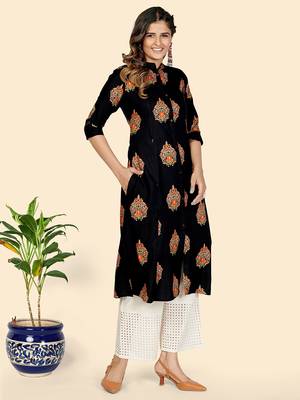 Vbuyz Women's Block Print A line Rayon Black Stitched Kurta 5