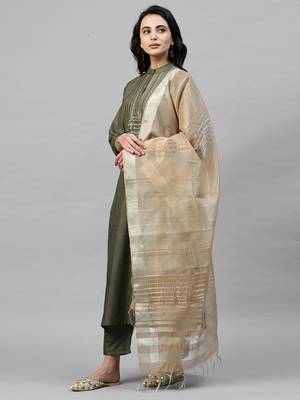 Indo Era Green Embroidered Straight Kurta Trouser with Dupatta Sets 3