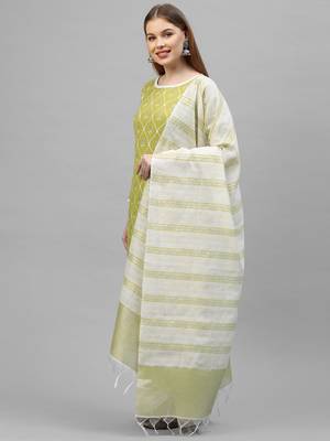 Indo Era Green Floral Printed Straight Kurta with Palazzo Set 3