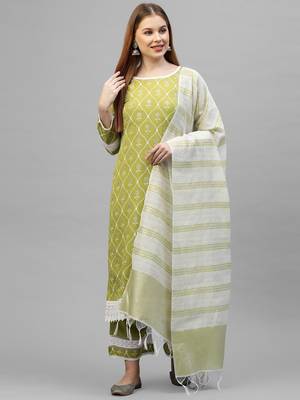 Indo Era Green Floral Printed Straight Kurta with Palazzo Set 5