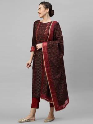 Indo Era Brown Foil Printed Straight Kurta Trouser With Dupatta Sets 3