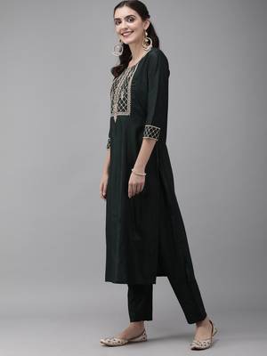 Indo Era Green Embroidered Straight Kurta Trouser With Dupatta Set 3