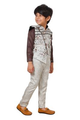 DKGF Boys 3-Piece Suit 4
