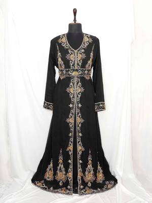 Black Moroccan Kaftan With Sun-proof hijab 1