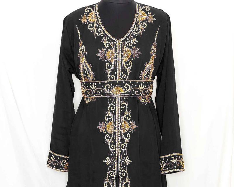 Black luxurious Moroccan Kaftan With Sun-proof hijab.
