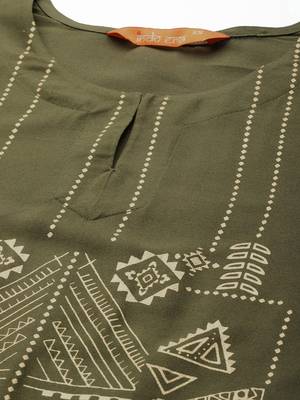 Indo Era Green Foil Printed Kurta Trouser With Dupatta Set 5