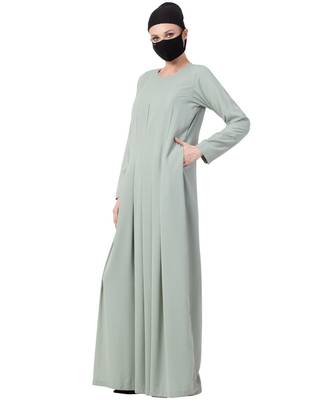 Modest Dress With Inward Pleats Abaya Dress 3