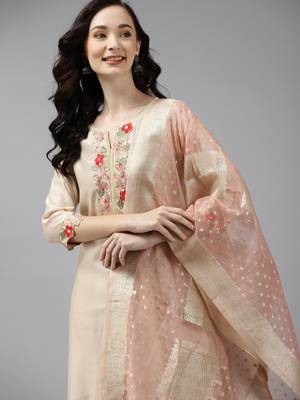 Indo Era Off White Embroidered Straight Kurta Trouser With Dupatta Set 5