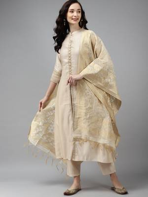 Indo Era Off White Embroidered Straight Kurta Trouser With Dupatta Set 1