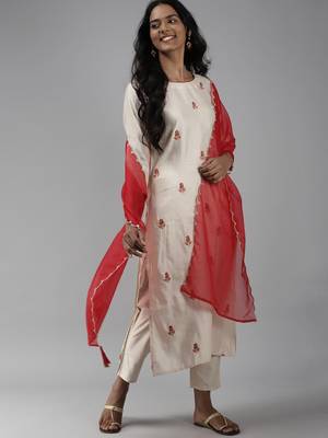 Indo Era Off White Floral Embroidered A-line Kurta Trouser With Dupatta Set 1