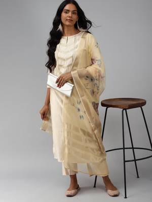 Indo Era Off White Solid Straight Kurta Trouser With Dupatta Set 4