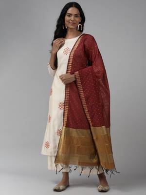 Indo Era Off White Embroidered Straight Kurta Trouser With Dupatta Set 1