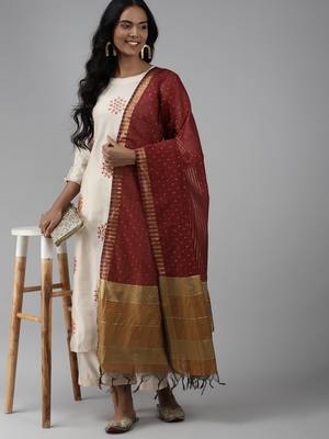 Indo Era Off White Embroidered Straight Kurta Trouser With Dupatta Set 4