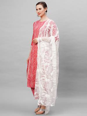 Indo Era PinkFloral Printed Kurta Trouser With Hand Made Dupatta Set 3