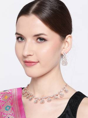 Platinum pearl jewellery 1