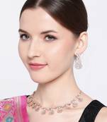 Platinum pearl jewellery