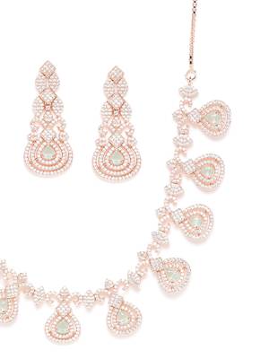 Platinum pearl jewellery 3