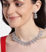 Silver pearl jewellery