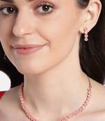 Platinum pearl jewellery