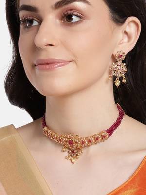 Pink pearl jewellery 1