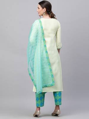 Indo Era Green Embroidred Straight Kurta Trouser With Dupatta Set 2